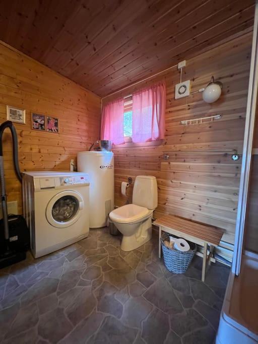 Cozy And Spacious Cabin Svensby Exterior photo