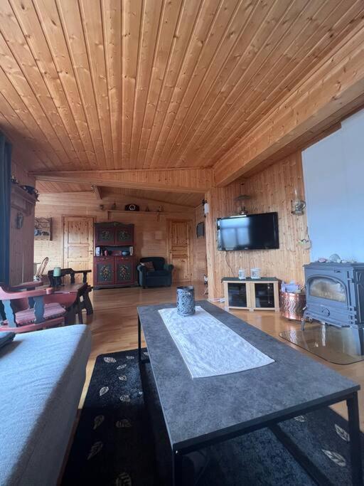 Cozy And Spacious Cabin Svensby Exterior photo